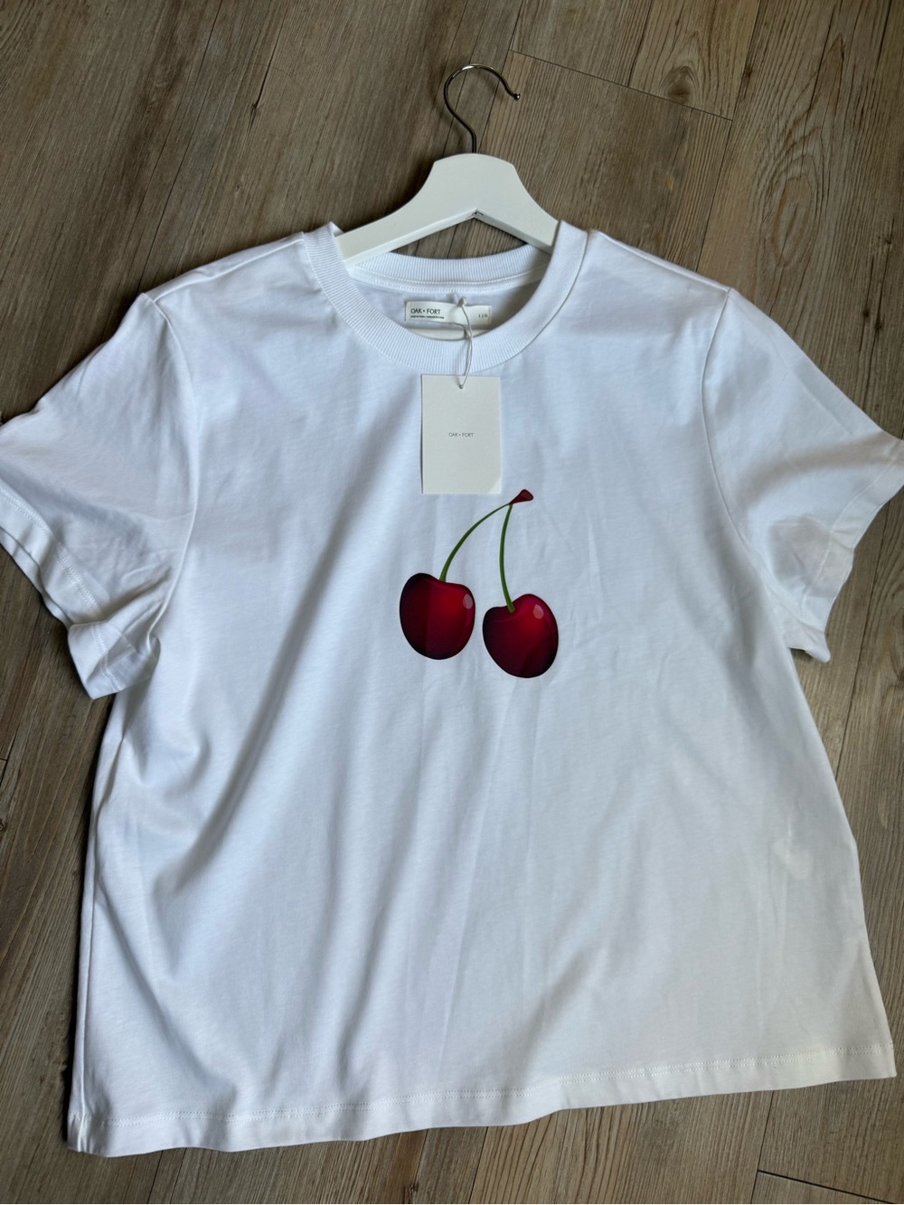 Oak and Fort cherry print T shirt